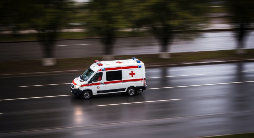 Mundurowi edukują dzieci o bezpieczeństwie zimowym w Horyńcu-Zdroju