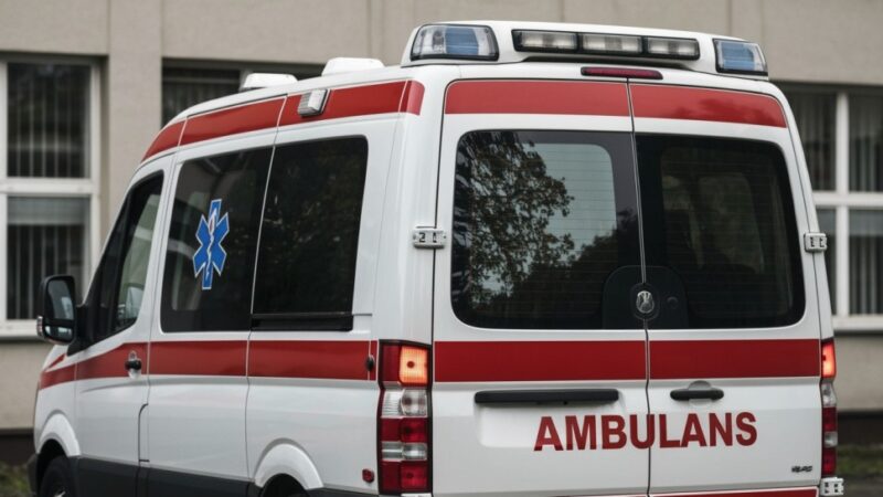 Policja ratuje mężczyznę nocującego w kontenerze w mroźną noc