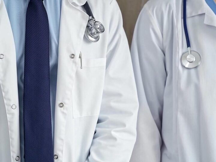 Policjanci z Kolbuszowej uczą przedszkolaków o bezpieczeństwie zimowym