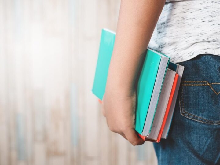 Policjantki edukują rodziców o zagrożeniach cyberprzemocy