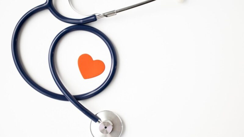 Bezpieczne ferie zimowe w Nisku: Spotkanie z policją i sanepidem