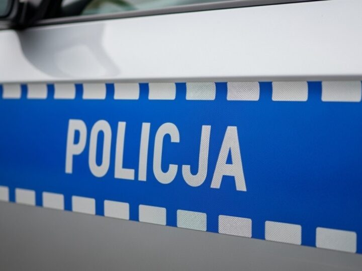 Radosny „Marsz Kolorowej Skarpetki” z zachowaniem bezpieczeństwa w Strzyżowie