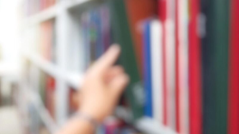 Brzozowscy policjanci zachęcają młodzież do wyboru zawodu w Zespole Szkół Ekonomicznych