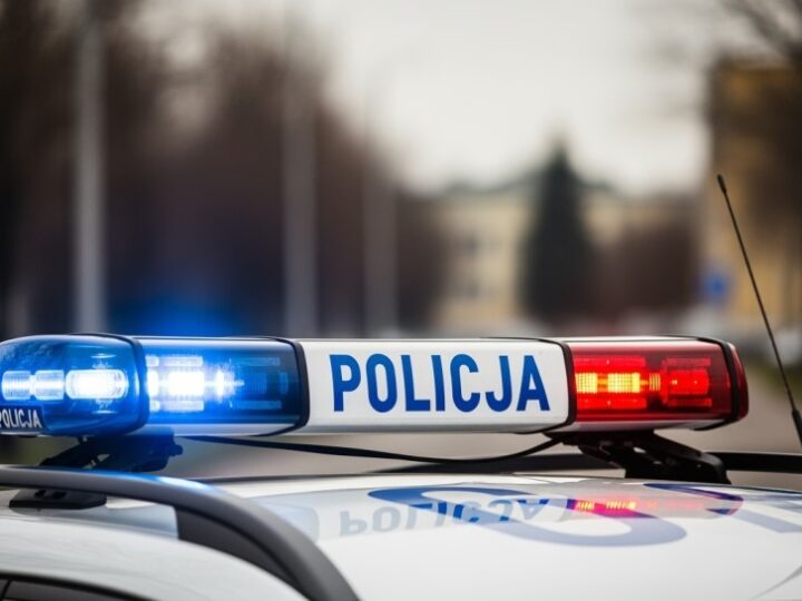 Bezpieczni seniorzy: Policja edukuje starszych mieszkańców