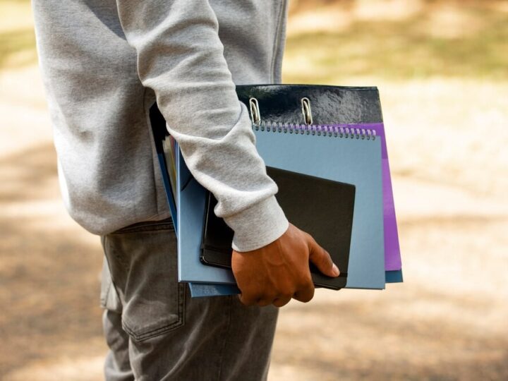 Policjanci inspirowali młodzież na „Niżańskich Targach Edukacyjnych 2026