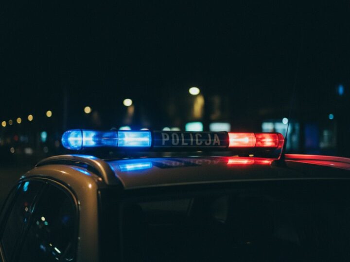 Agresywny 46-latek w areszcie po awanturze domowej i groźbach śmierci