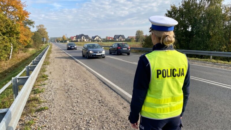 Pijany 80-latek spowodował kolizję i uciekł z miejsca zdarzenia