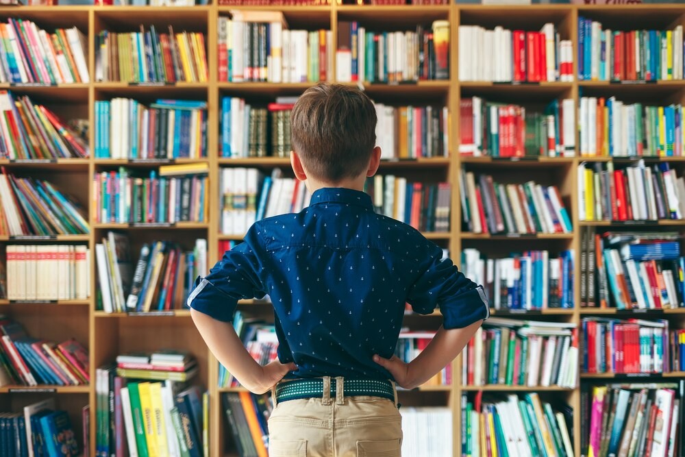 Bezpieczne poruszanie się po zmroku – edukacja w Zespole Szkolno-Przedszkolnym w Lisich Jamach