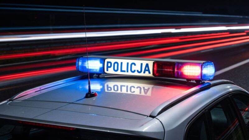 Sprzedaż opon kończy się oszustwem: 55-latek stracił 1400 zł
