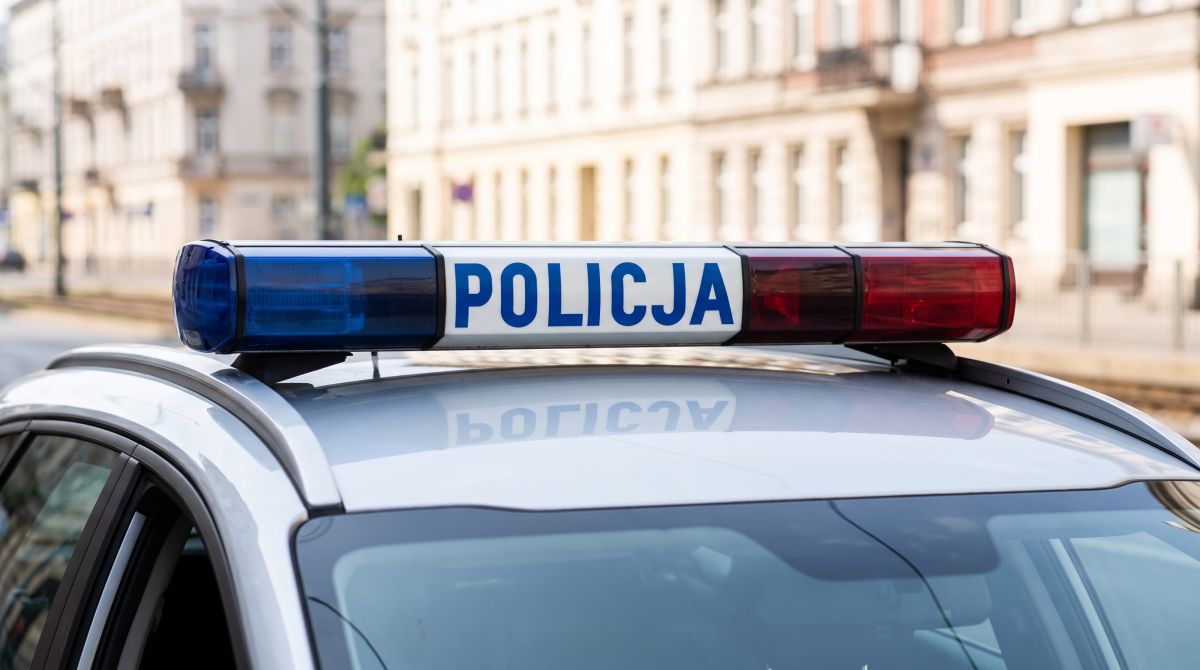 Prędkość zabija: Kierowcy tracą prawa jazdy w dramatycznych incydentach